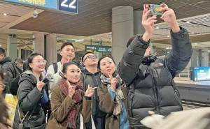 温暖相伴  返程更安心（2025春运一线）