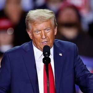 美总统特朗普宣布对美贸易伙伴征收“对等关税”