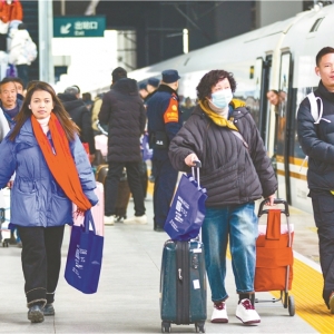 【图片新闻】长三角地区元宵节后首趟务工专列启程