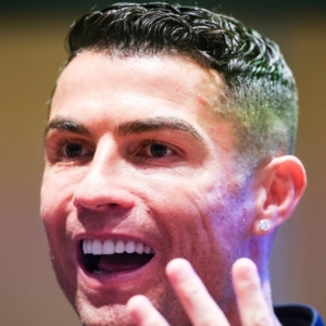 周末·运动家丨2024年全球运动员收入榜出炉，他年收入近20亿元，蝉联第一！ ...