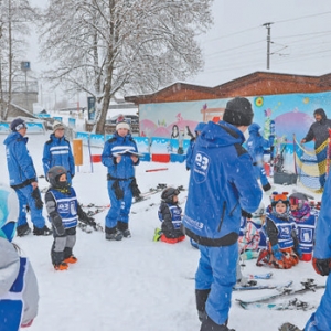 延长产业链条  突破时空限定（国际视点）