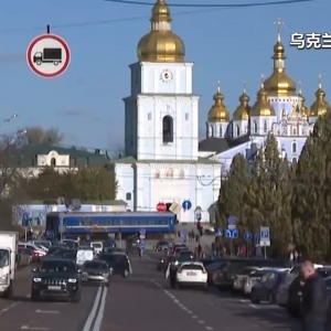 美乌矿产协议再生变 泽连斯基“还没准备好” 特朗普：“我们都要拿到” ...