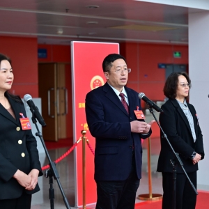 聚焦深圳两会丨第一场“代表通道”开启（组图）