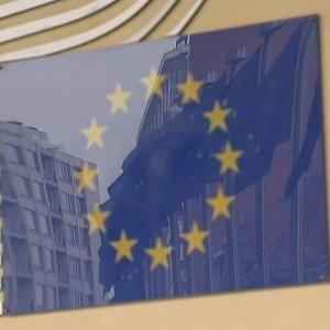 特朗普关税大棒激化美欧贸易争端 欧盟多国领导人密集表态“坚决反制” ...