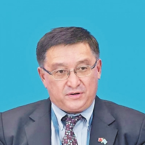 “务实合作造福哈中两国人民”  ——访《哈萨克斯坦实业报》总编辑科尔茹姆巴耶夫 ...