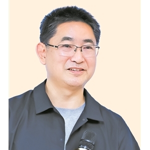 全国政协委员、民革中央经济委员会副主任何杰：完善政策和资金供给 培育创新创业“热 ...