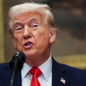 特朗普确认对加墨加征关税！美股原油重挫 加密货币暴跌 恐慌指数飙升 ...