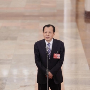 DeepSeek热、规范直播带货、保交房……这些热点首场部长通道都有回应 ...