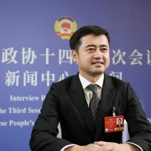全国政协常委、安踏集团董事局主席丁世忠：创新发展“晋江经验” 推动传统产业转型升 ...