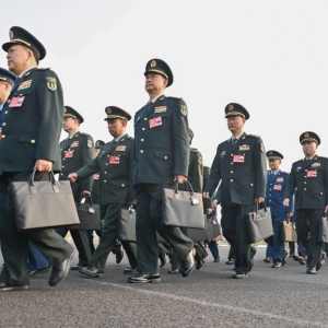 【组图】十四届全国人大三次会议举行第二次全体会议