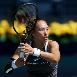 首战告捷！印第安维尔斯赛郑钦文战胜阿扎伦卡