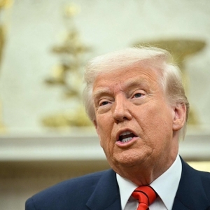 特朗普命令美国军方对胡塞武装采取军事行动