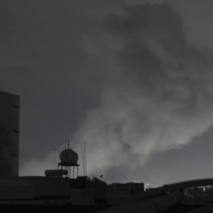 美军空袭也门首都萨那 已致9人受伤