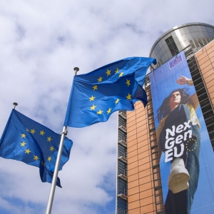 美国“关税大棒”挥来 欧盟拟削减钢铁进口