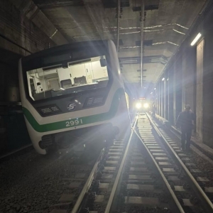 韩国首尔地铁2号线脱轨