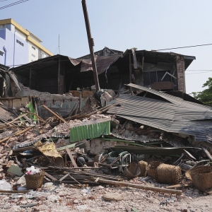 缅甸强震已致该国2056人遇难