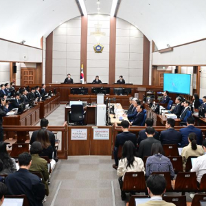 尹锡悦涉嫌发动内乱案第二次庭审举行