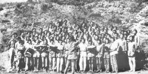 为抗战发出怒吼  为大众谱出呼声（抗战文艺作品巡礼）