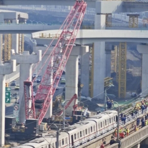 上海地铁遭起重机侵入，原因公布→