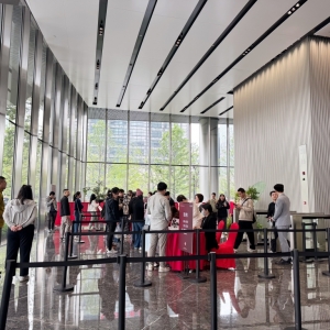 上海浦东单价超10万楼盘228套房源开盘当天售罄 4月已有三个新盘“日光” ...