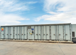 戈壁滩上，给绿电建起“临时宿舍”（经济新方位·新产业里的年轻人） ...