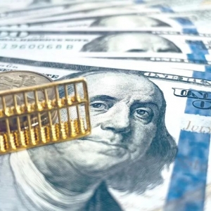 美元贬值，这次不一样