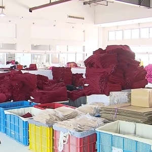 忙忙忙！美国客户疯狂补货 中国外贸企业订单暴涨