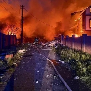 俄军大规模袭击乌基辅等地