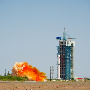 我国首颗地球物理场探测业务卫星“张衡一号”02星成功发射