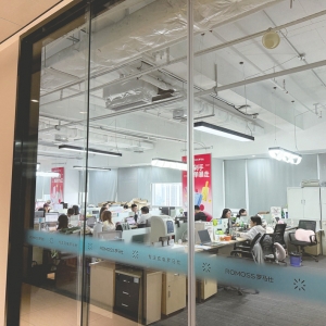 存安全隐患，至少21所高校发布通知排查！ 深圳罗马仕紧急召回逾49万台充电宝 ...