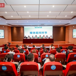 以智绘赋能支点建设！全国主流融媒探访武汉职业技术大学