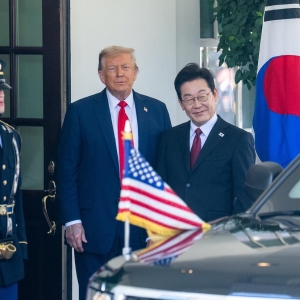 美国总统特朗普与韩国总统李在明在白宫会晤