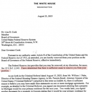 特朗普首开美国历史先河：公然罢免美联储理事！