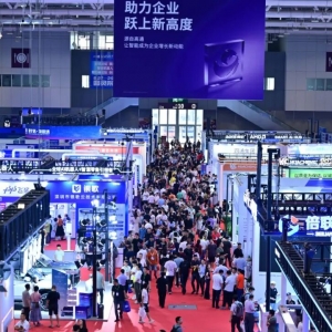 人工智能新风吹进千行百业，落地攻坚仍面临三大难题