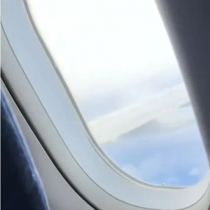 女乘客发视频炫耀“第N次”带打火机登机，机场回应