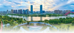 推动城市发展绿色低碳转型（现代化人民城市这样建·美丽）