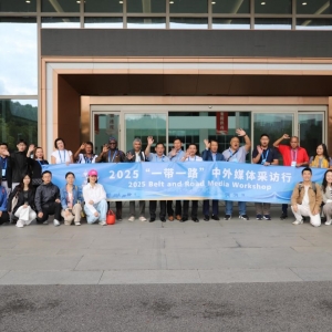 1分钟生产510支牙膏只需4人 外国友人说很震撼