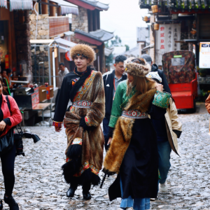 外媒嘉宾看云南：在雪山脚下，聆听传统与现代的交响