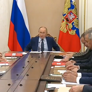 普京：俄拟在《新削减战略武器条约》到期后一年内继续遵守条约限制 ...