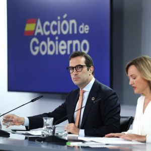 西班牙政府批准对以色列实施“全面武器禁运”