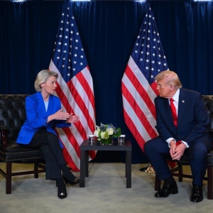 特朗普与冯德莱恩举行会晤 讨论俄乌冲突及中东问题