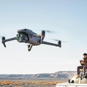 租车出行、租无人机拍摄、租相机记录，甚至租机器人“同游” 年轻人爱上“租着玩” ...