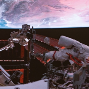 神舟二十号航天员乘组圆满完成第四次出舱活动