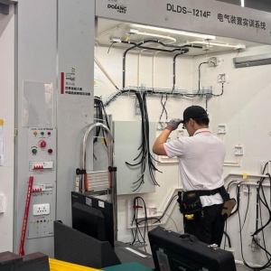 走上技能赛场的00后：不拼学历拼技术