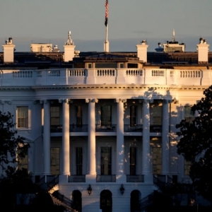 美总统特朗普下令10月14日起对进口木材与橱柜加征关税