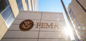 美联邦紧急事务管理局暂停向各州发放应急准备拨款