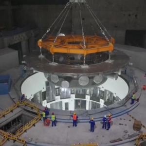 全球首个、关键突破 国庆假期大国重器捷报频传