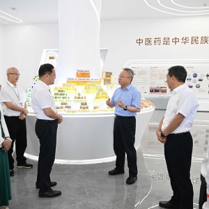 沈晓明调研怀化市经济社会发展情况