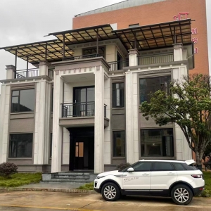 好房子工厂造 湘潭农村刮起重钢别墅“装配风”