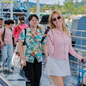 在蜈支洲岛拍出人生照片 海南旅游国际推荐官邂逅海岛浪漫